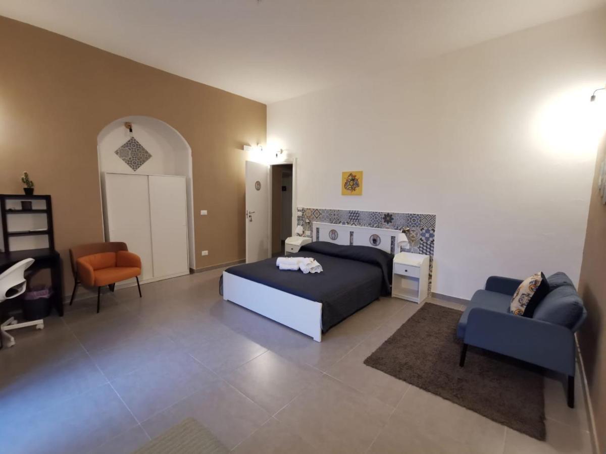 Hercules Suites Noto Eksteriør bilde
